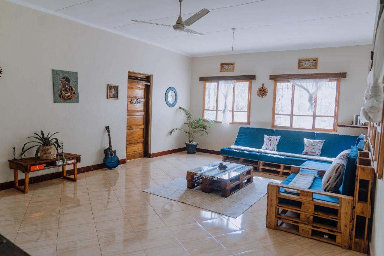 Mkoani Homestay Moshi Exteriör bild