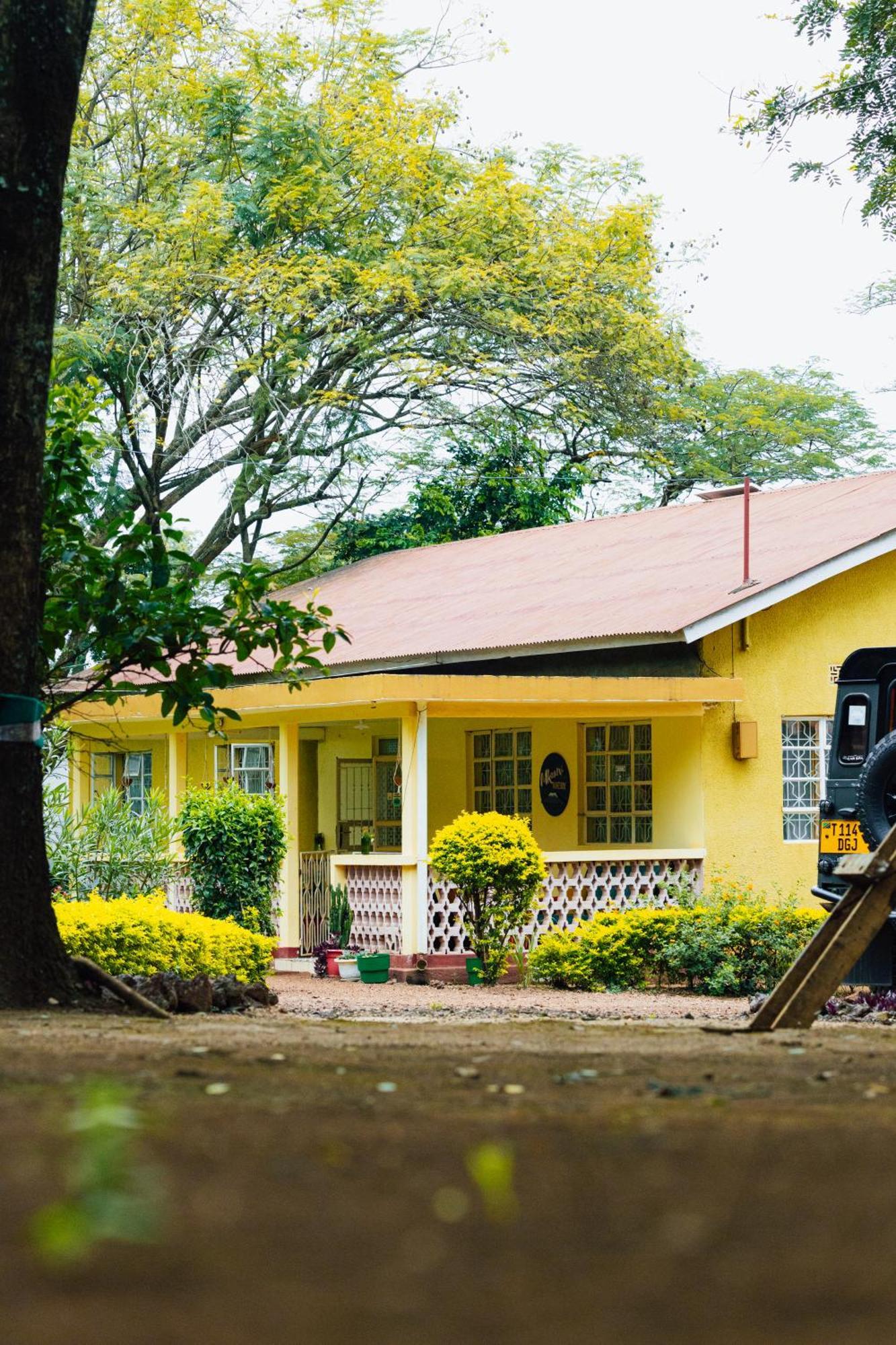 Mkoani Homestay Moshi Exteriör bild